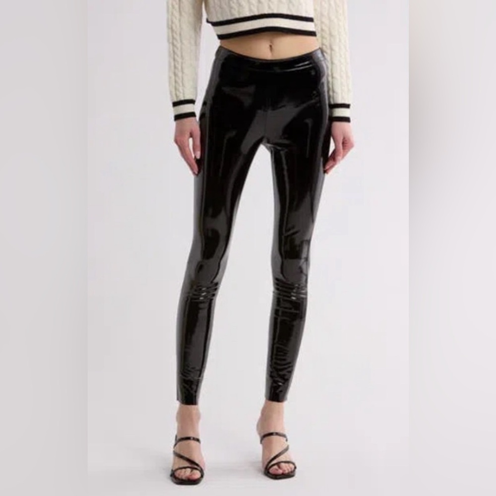NWT - Alice +Olivia Maddox Back Zip Vegan Black Leather Leggings - Size 8